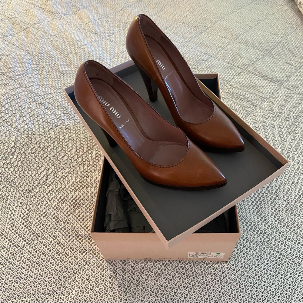 MIU MIU PUMPS, Size 7